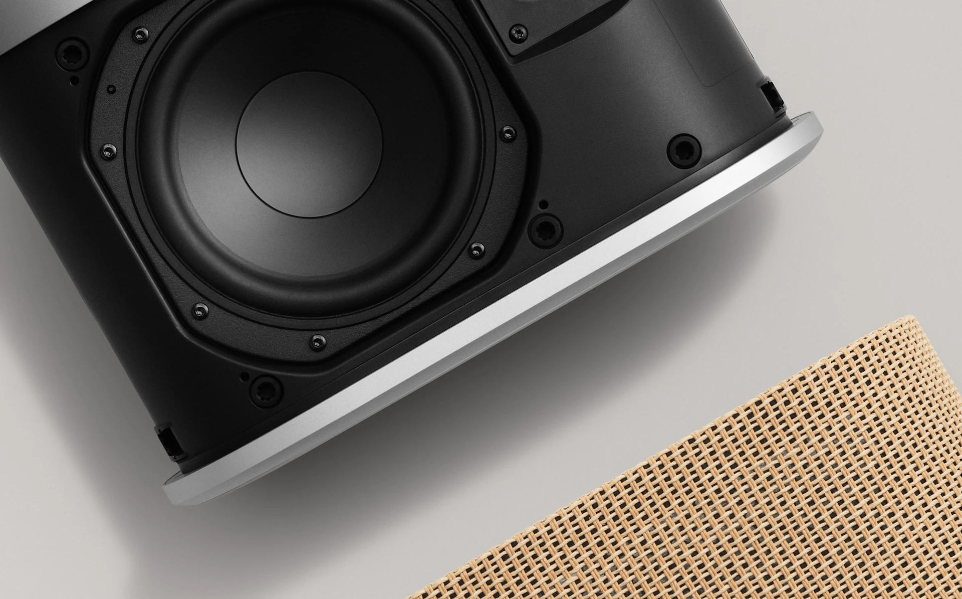 Bang & Olufsen Beosound A5 - The Wandering Hearth angle 11