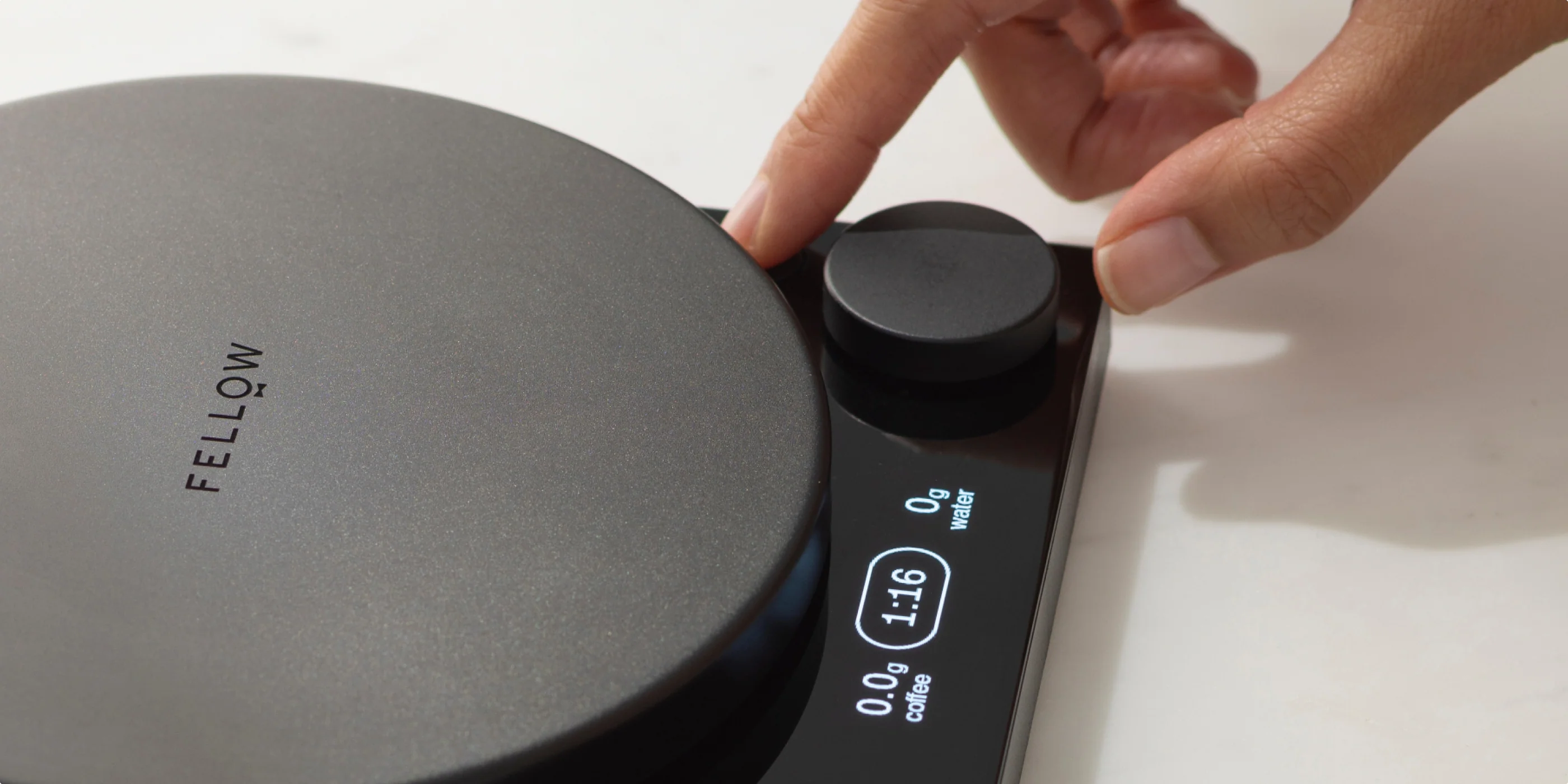 Fellow Tally Pro Precision Scale, Studio Edition - The Measured Cup angle 4