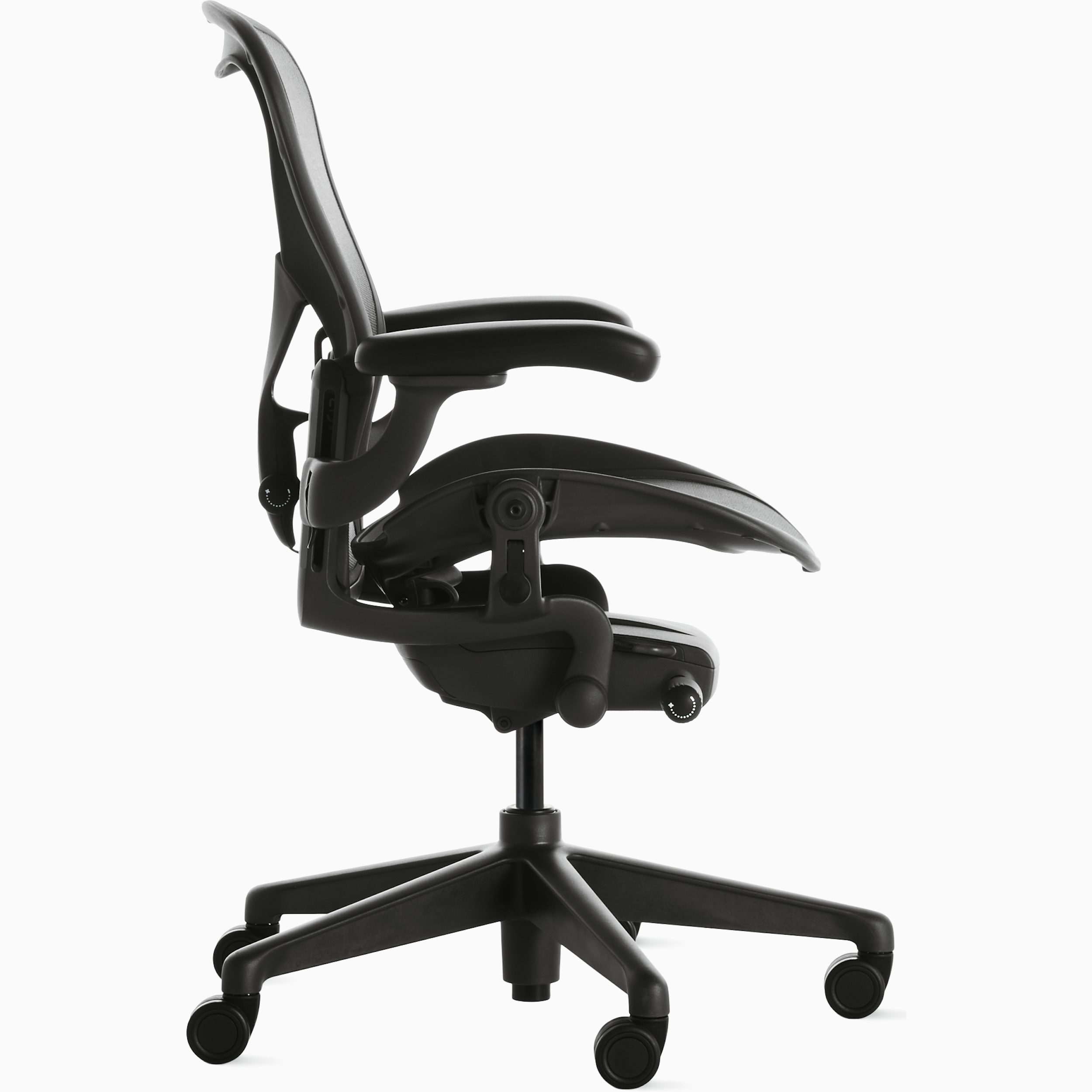 Herman Miller Aeron - The High Seat angle 4