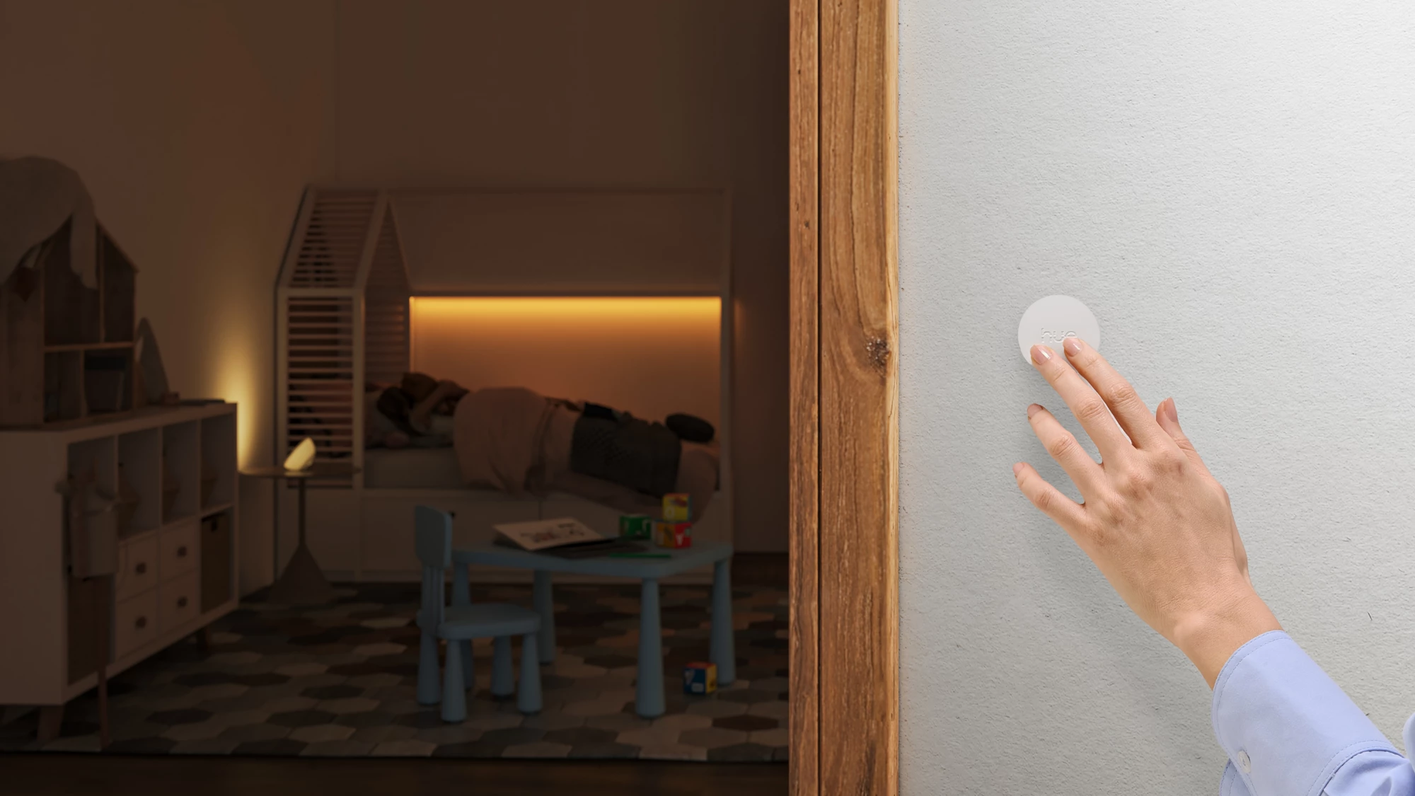 Philips Hue Smart Button v3, product 046677605773 - The Scene Hand angle 7